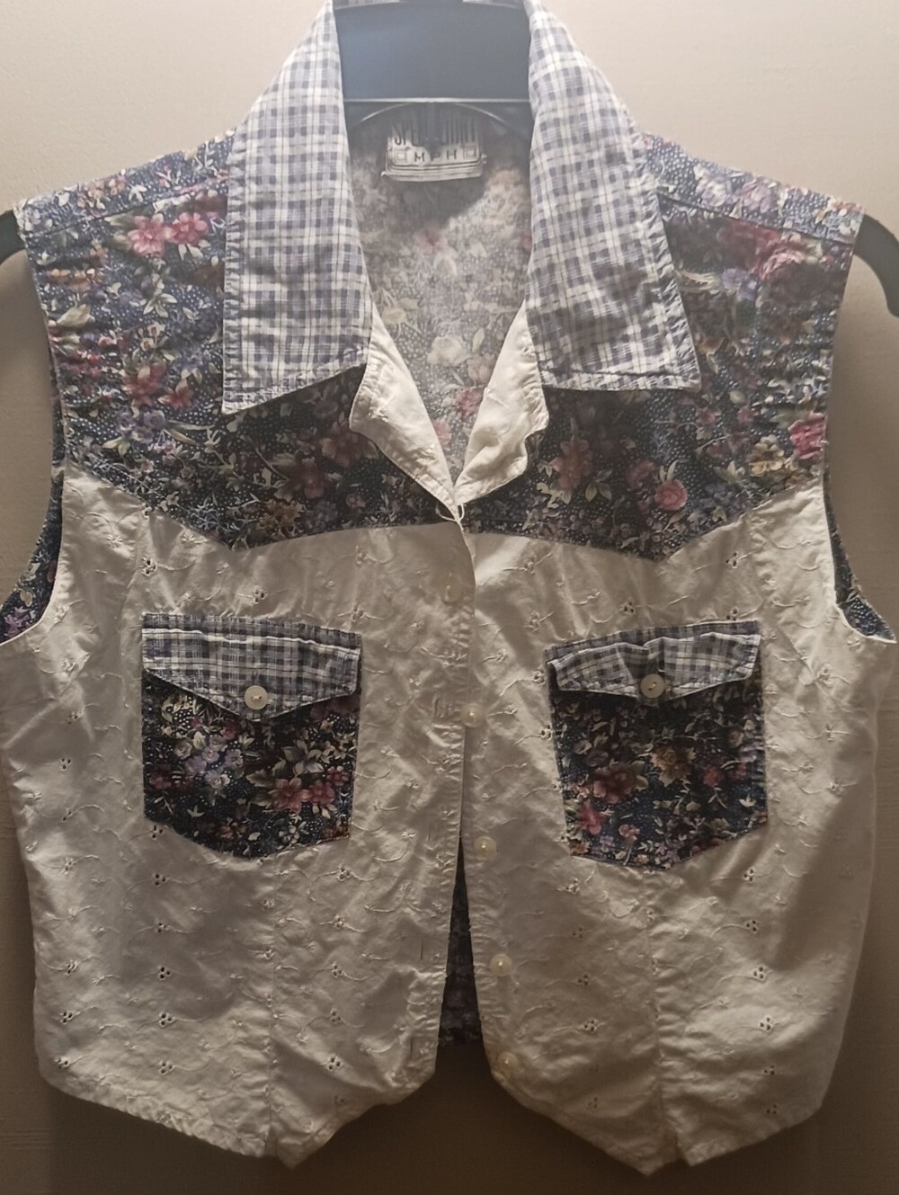 Girls Floral Patchwork Button-Front Vest - White & Multicolor